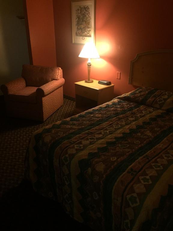 Luxury Inn & Suites Линкълн Екстериор снимка