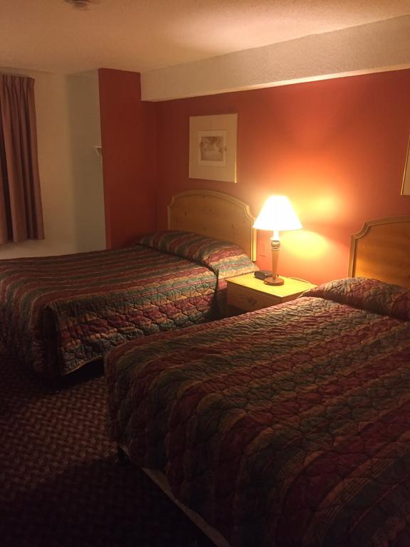 Luxury Inn & Suites Линкълн Екстериор снимка