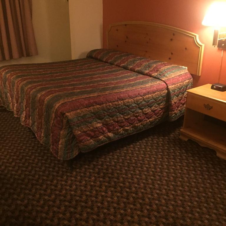 Luxury Inn & Suites Линкълн Екстериор снимка