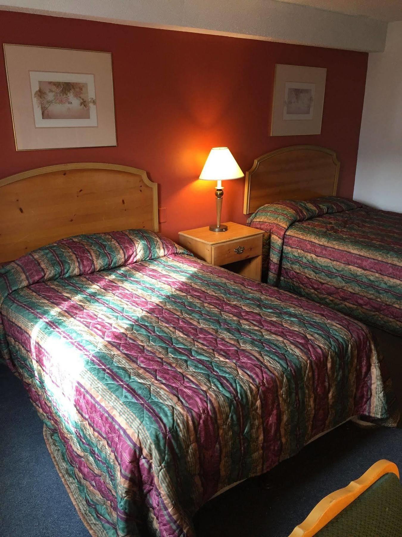 Luxury Inn & Suites Линкълн Екстериор снимка