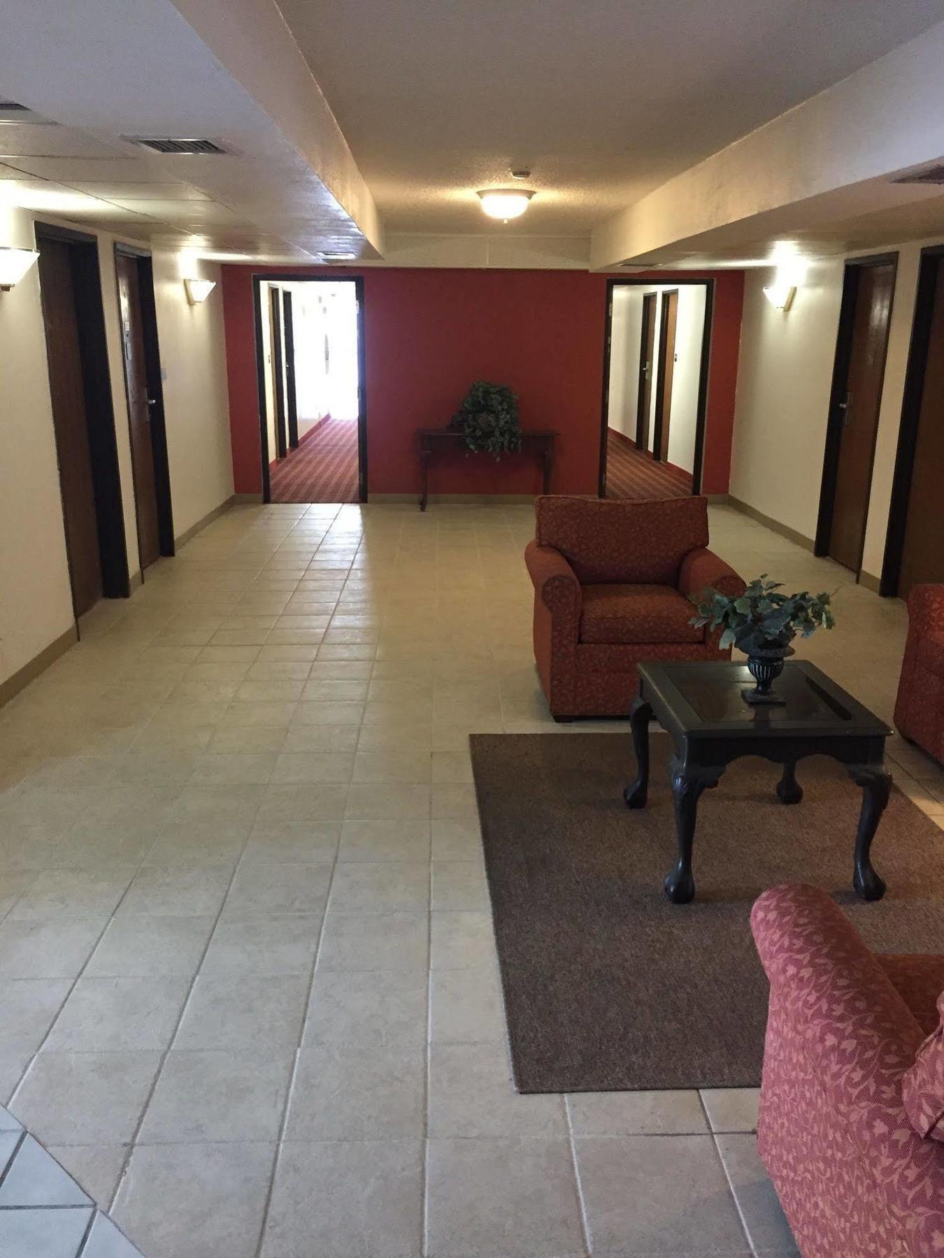 Luxury Inn & Suites Линкълн Екстериор снимка